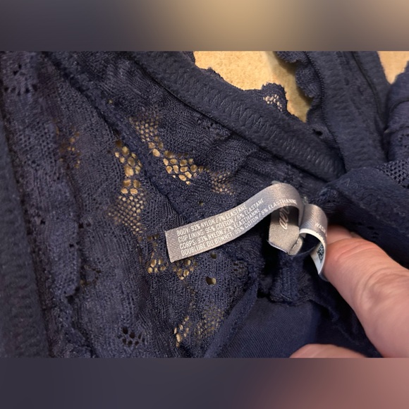 Aerie size XL navy blue halter lace bralette - Picture 7 of 7